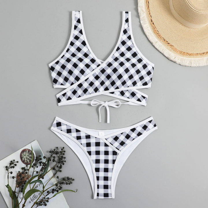 Damen Triangel-Bikini mit modernem Wickel-Design und verspieltem Karomuster Drune