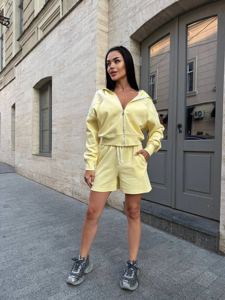 Damen Sommerliches Sport-Lounge-Set mit Kapuzenjacke und Shorts Drune