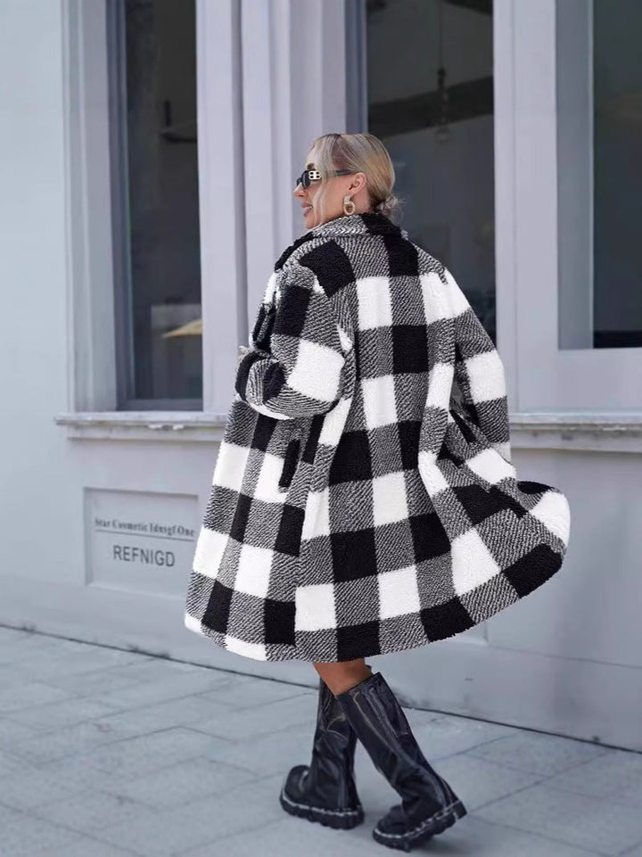 Drune | Damen Langmantel – Oversized Fit – Plüsch Sherpa – Karomuster – Reverskragen