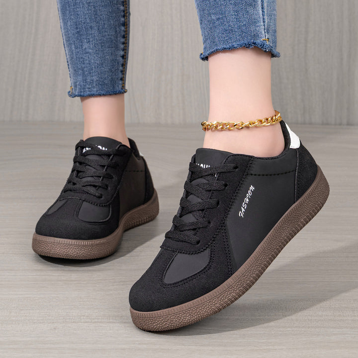 Damen nan retro-inspirierter Freizeit-Sneaker mit Veloursleder-Overlays, gepolsterter Fersenpartie und profiliertem Gummiaußensohle Drune