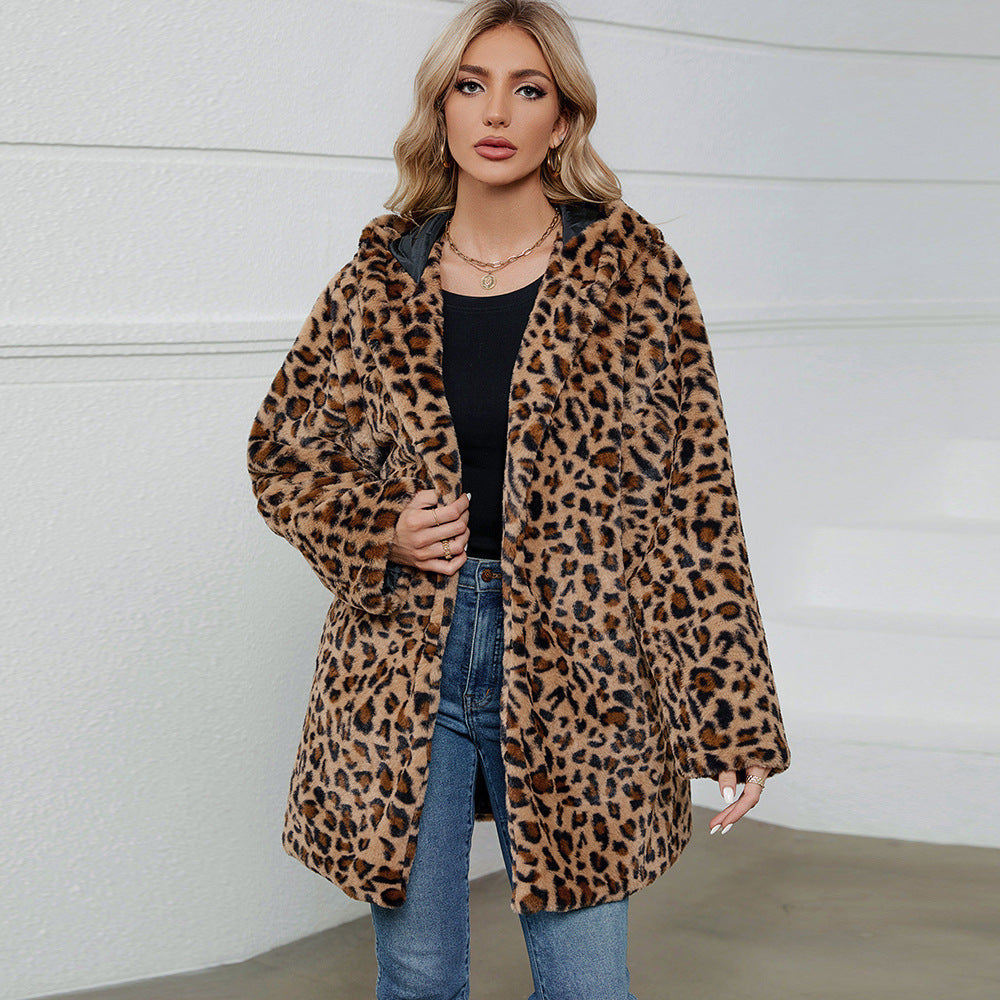 Damen futuristische Leopardenfelljacke Drune