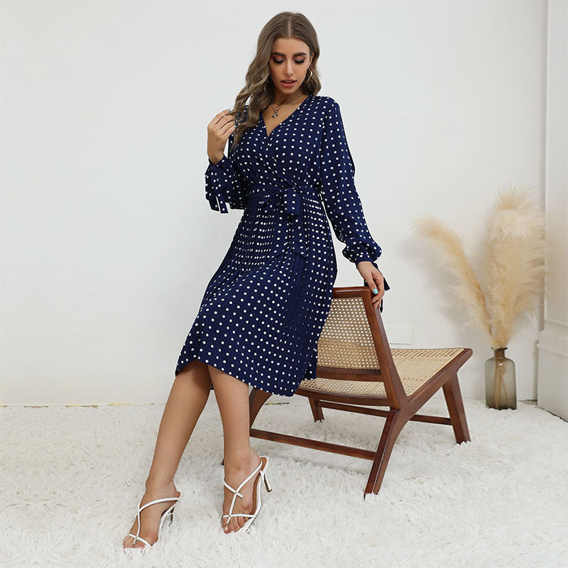 Damen Wickelkleid mit eleganten Punkten und taillierbarem Gürtel Drune