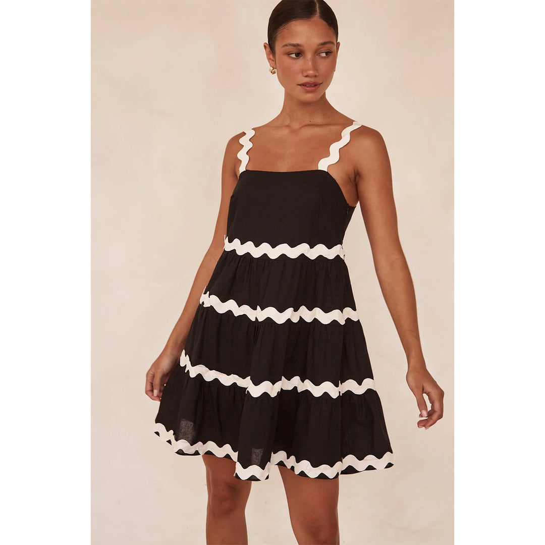 Damen Sommerliches Leinenkleid mit wellenförmigen Akzenten und luftigem Schnitt Drune