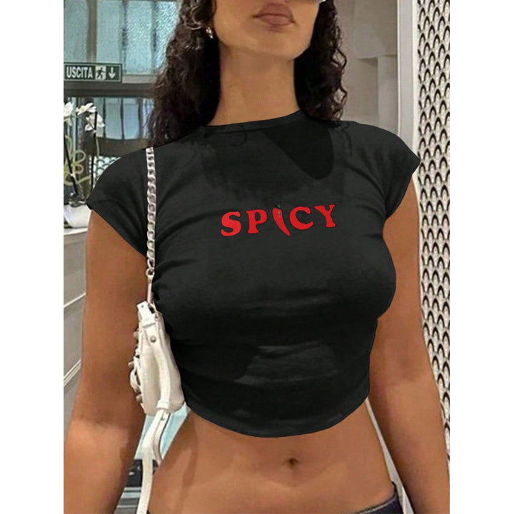 Damen cropped T-Shirt mit modernem Schriftzug und figurbetontem Schnitt Drune