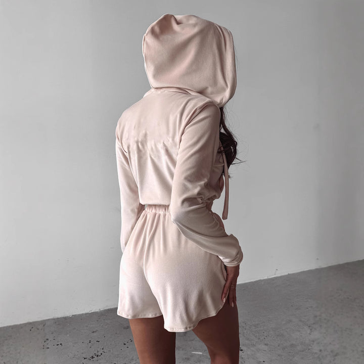 Damen sportlicher Kurzoverall mit modernem Stehkragen und elastischer Taillierung Drune