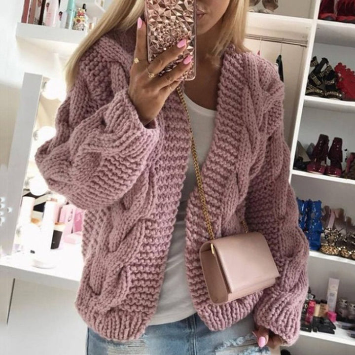 Damen Strickjacke mit grobem Zopfstrickmuster und weitem Schnitt Drune