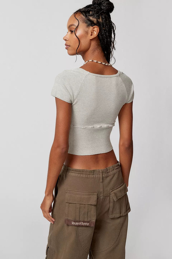 Damen Cropped Strickoberteil mit variabler Schnürung und tiefem Ausschnitt Drune