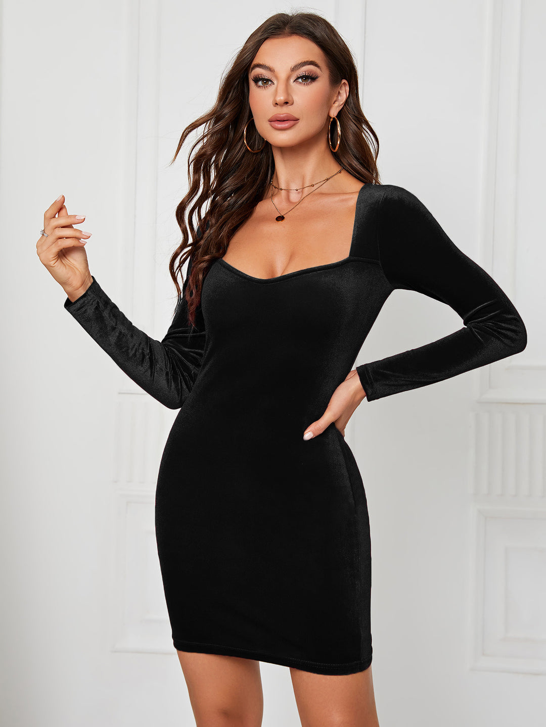 Damen Samt Minikleid mit schickem Quadrat-Ausschnitt und langen Ärmel Drune