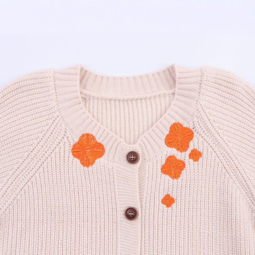 Damen Strickjacke mit liebevoller Blumenstickerei Drune