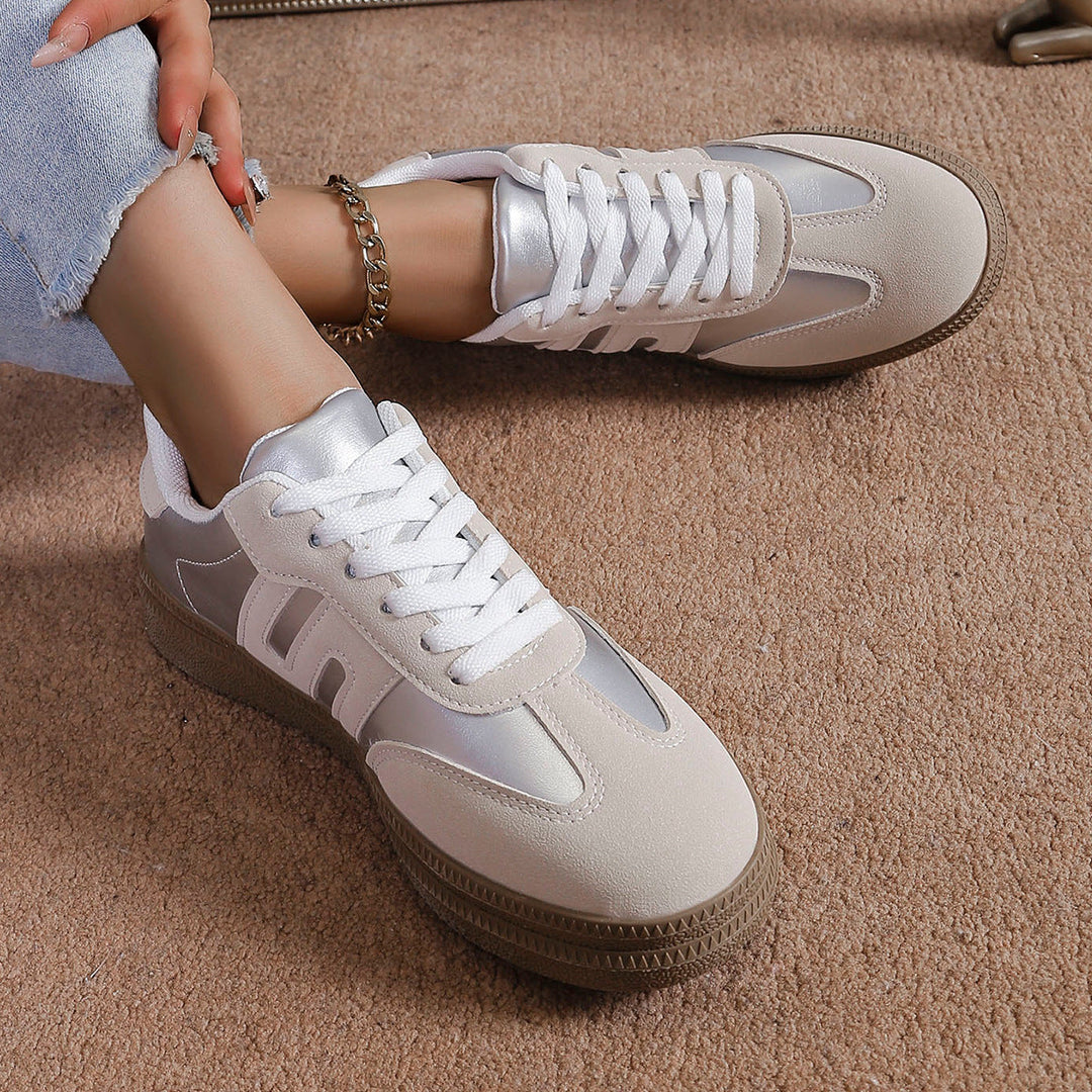 Damen Sportliche Sneakers mit satiniertem Obermaterial und Retro-Design Drune