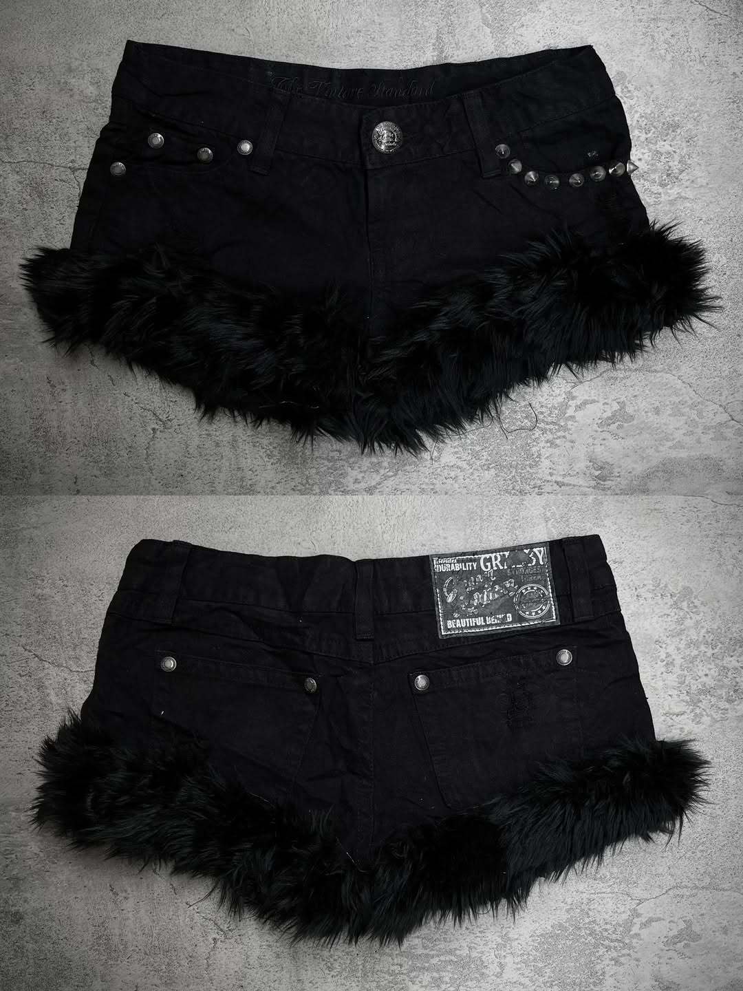 Damen Kurze Jeans mit flauschigen Saum Drune
