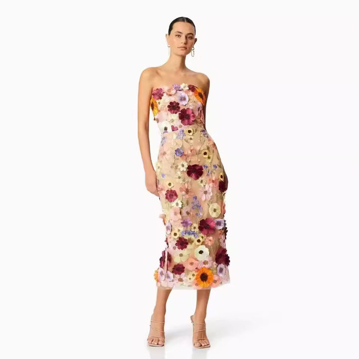 Damen Kleid mit floralem Stickdesign und elegantem körpernahen Schnitt Drune