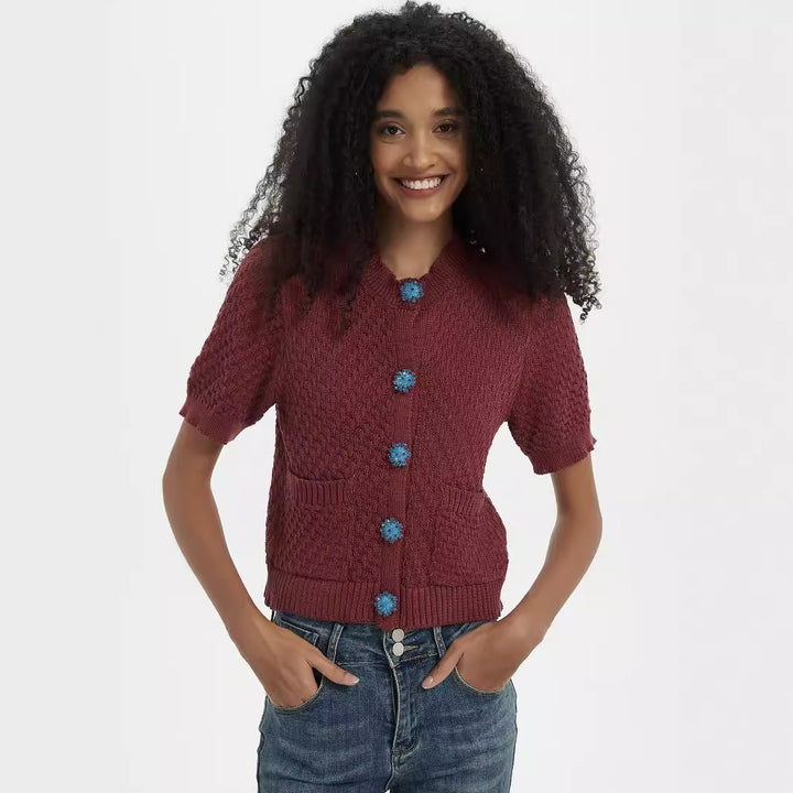 Damen Strickjacke mit aufwendigem Strukturmuster und dekorativen Knöpfen Drune