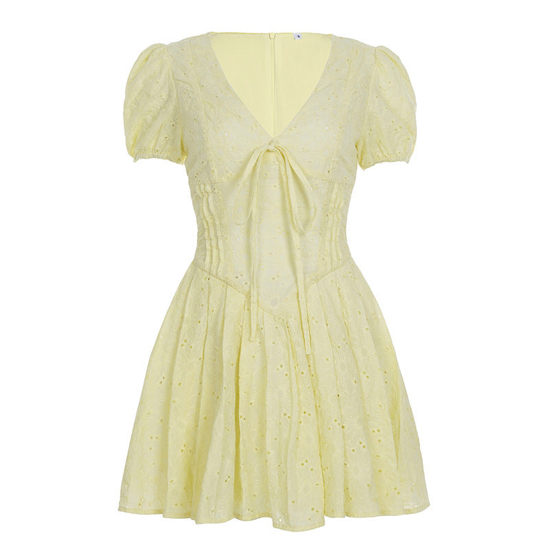 Damen Kurzärmeliges Sommerkleid mit raffinierten Rüschendetails und Bindeband Drune