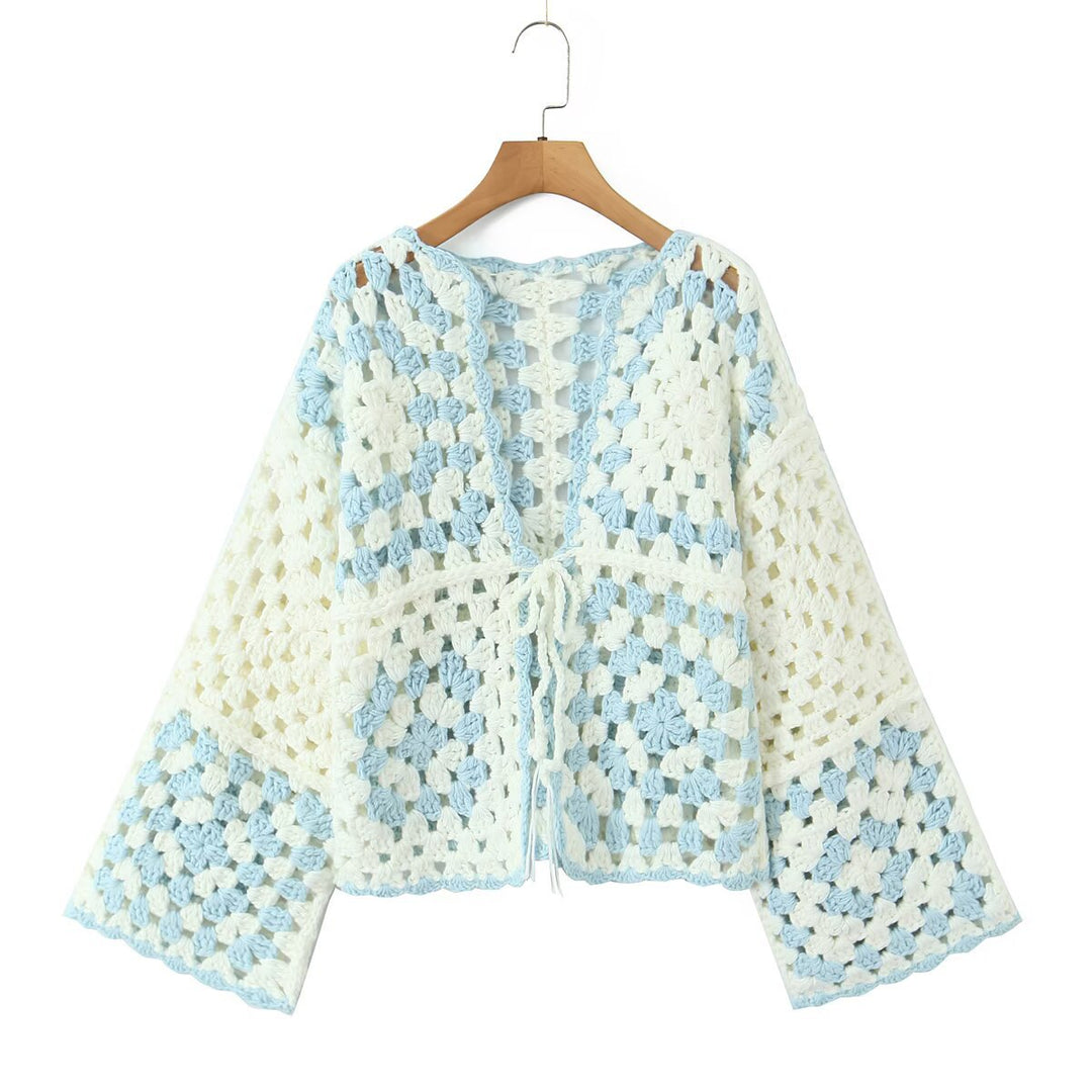 Damen Häkeljacke mit traditionellen Motiven und lässigem Schnitt Drune