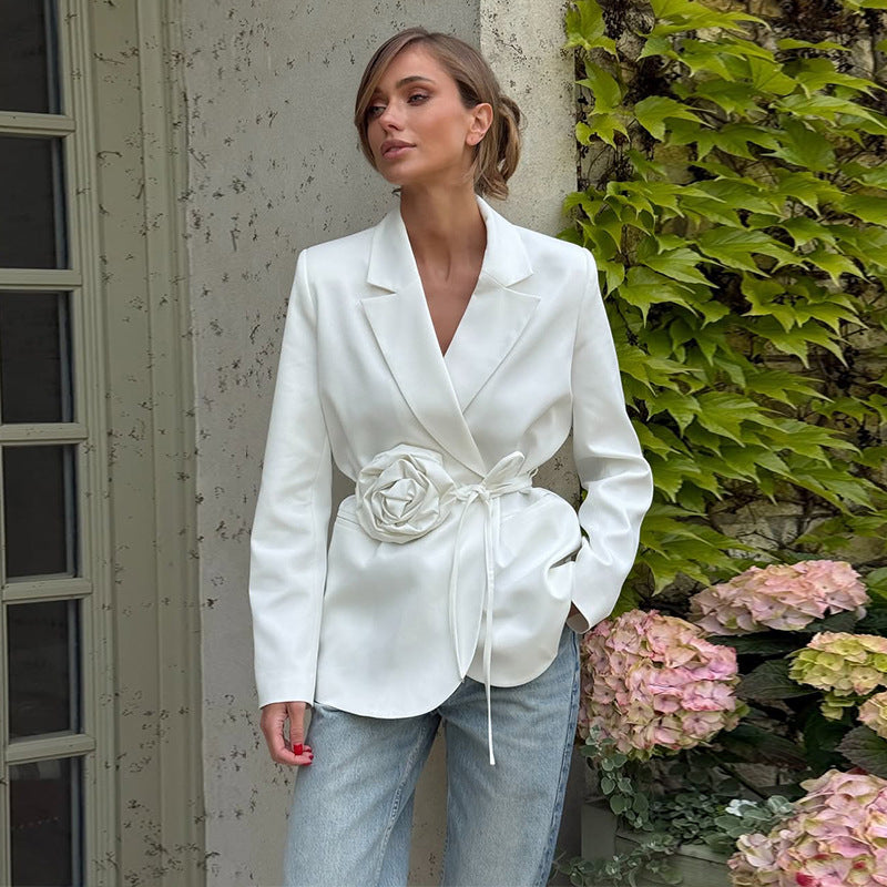 Damen Elegante Blazerjacke mit floraler Schnalle Drune