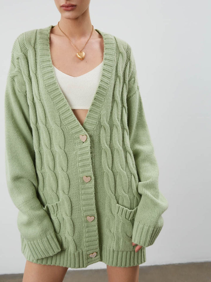 Drune | Strickjacke Übergröße Schnitt Grobstrick Zopf Muster Herzknöpfe