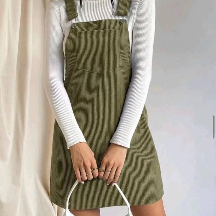 Damen Latzkleid aus Cord mit Knopfdetails Drune