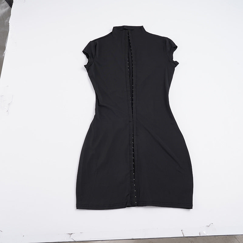 Damen figurbetontes Nachtkleid mit raffiniertem Stehkragen und Knopfleiste Drune