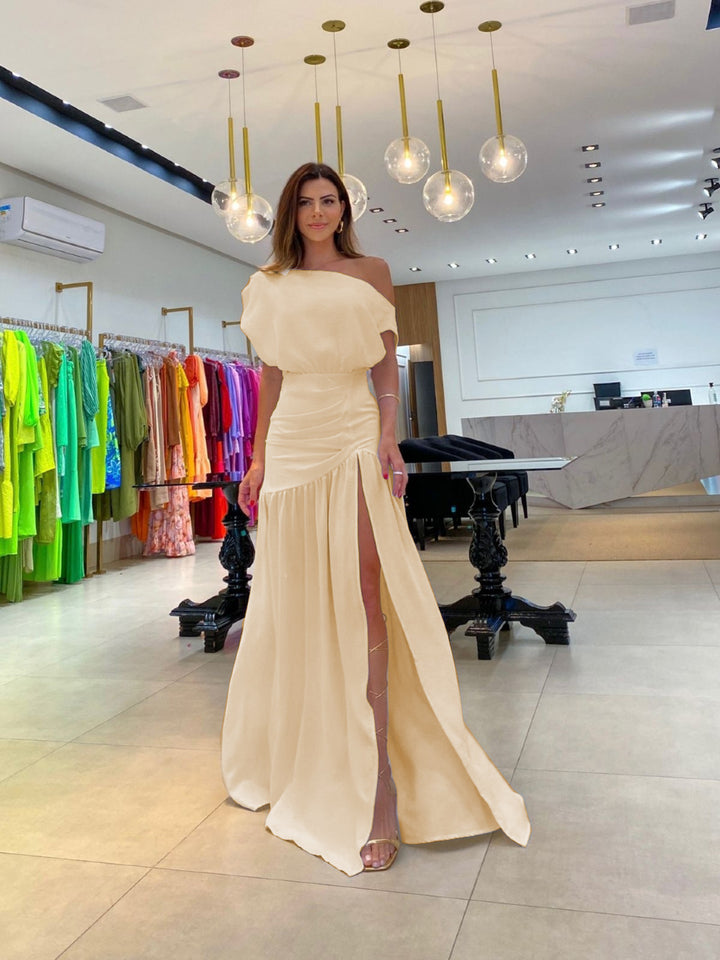 Damen Asymmetrisches Maxikleid mit Schlitz und Schulterfreiem Design Drune