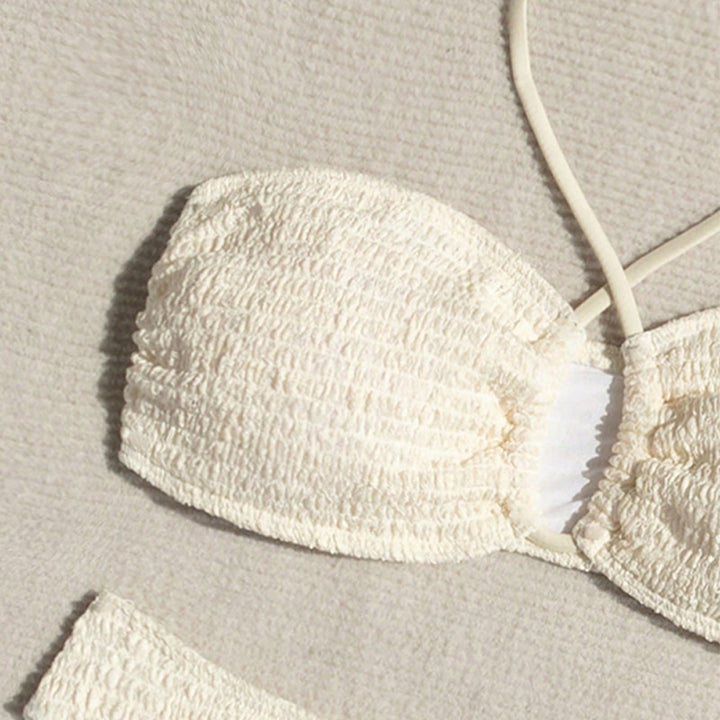 Damen Bandeau-Bikini mit raffinierten Schnürdetails und hohem Beinausschnitt Drune