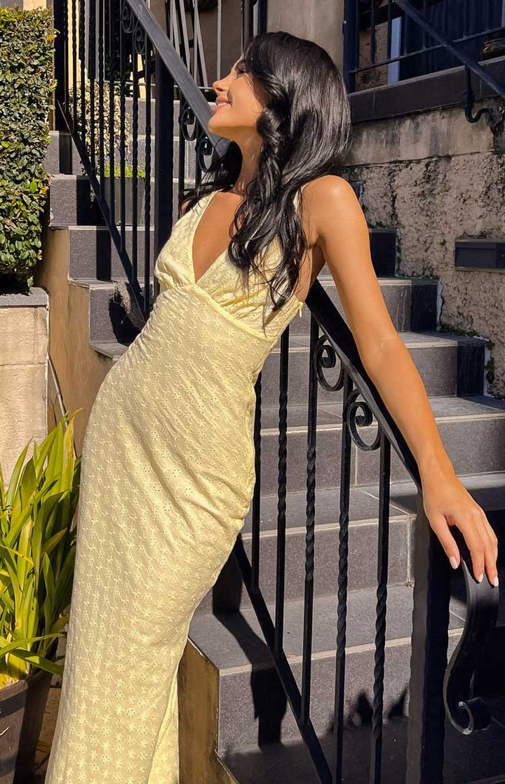 Damen Maxikleid mit raffiniertem V-Ausschnitt und floralem Muster Drune