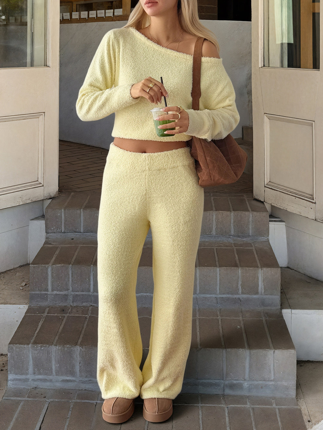 Damen nan kuscheliges Bouclé-Lounge-Set mit One-Shoulder-Crop-Pullover und Highwaist Palazzo-Hose Drune