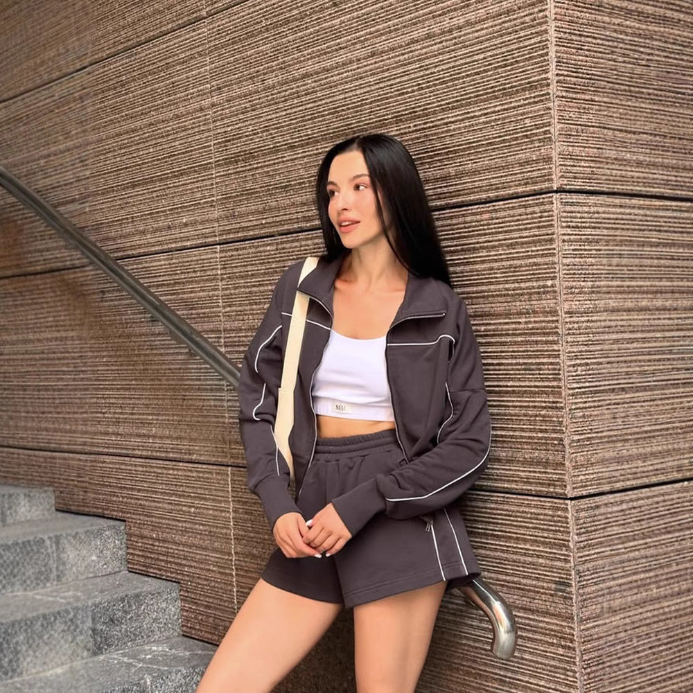 Damen nan athletischer Zweiteiler mit formendem Sportbustier, taillierter Highwaist-Sweatshorts und Zip-Hoodie Drune