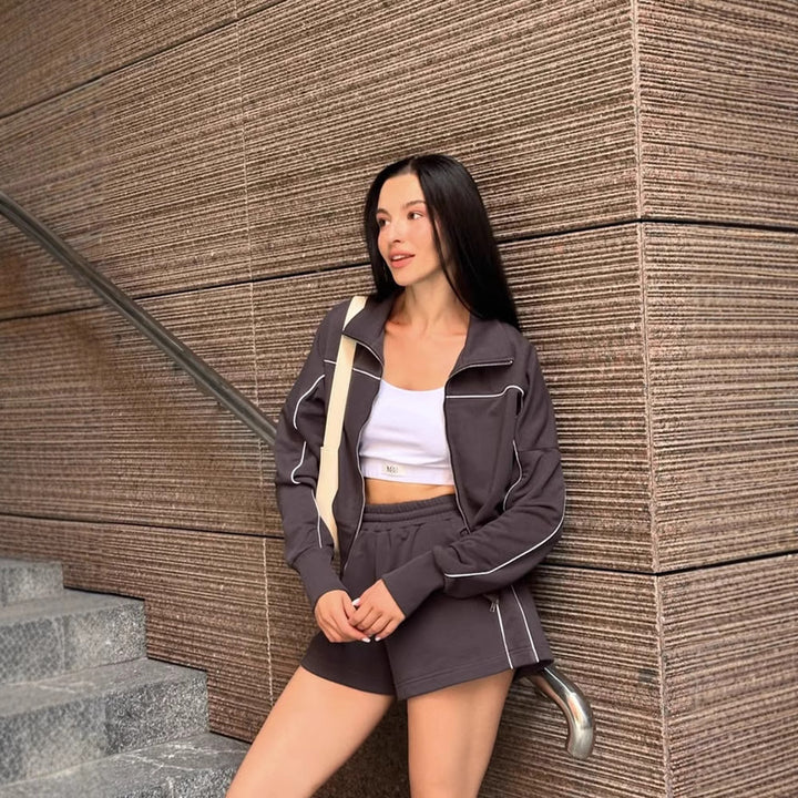Damen nan athletischer Zweiteiler mit formendem Sportbustier, taillierter Highwaist-Sweatshorts und Zip-Hoodie Drune