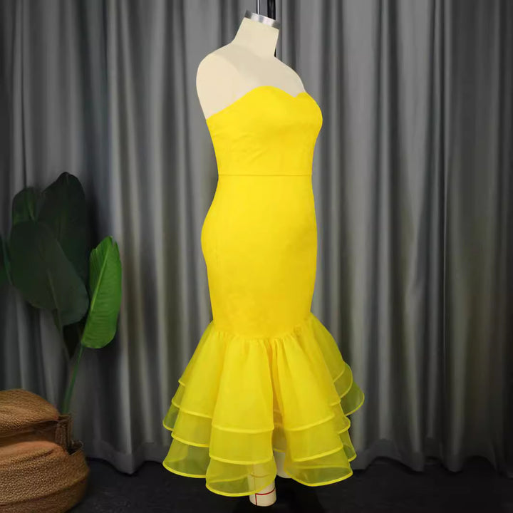 Damen Abendkleid mit schulterfreiem Oberteil und voluminösem Volantsaum Drune