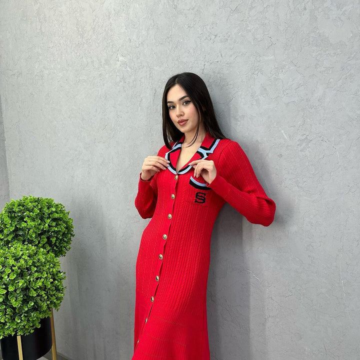 Damen Strickkleid mit eleganter Knopfleiste und Hemdkragen Drune