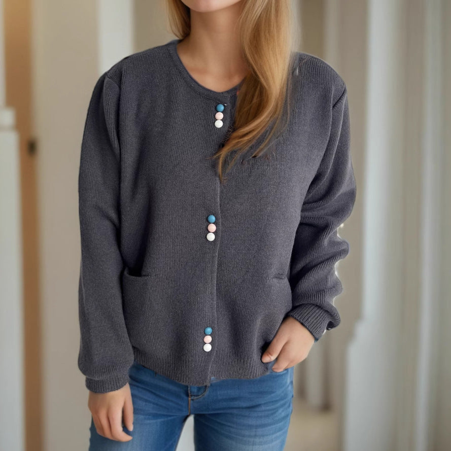Damen Strickjacke mit farbenfrohen Knopfdetails und praktischen Taschen Drune