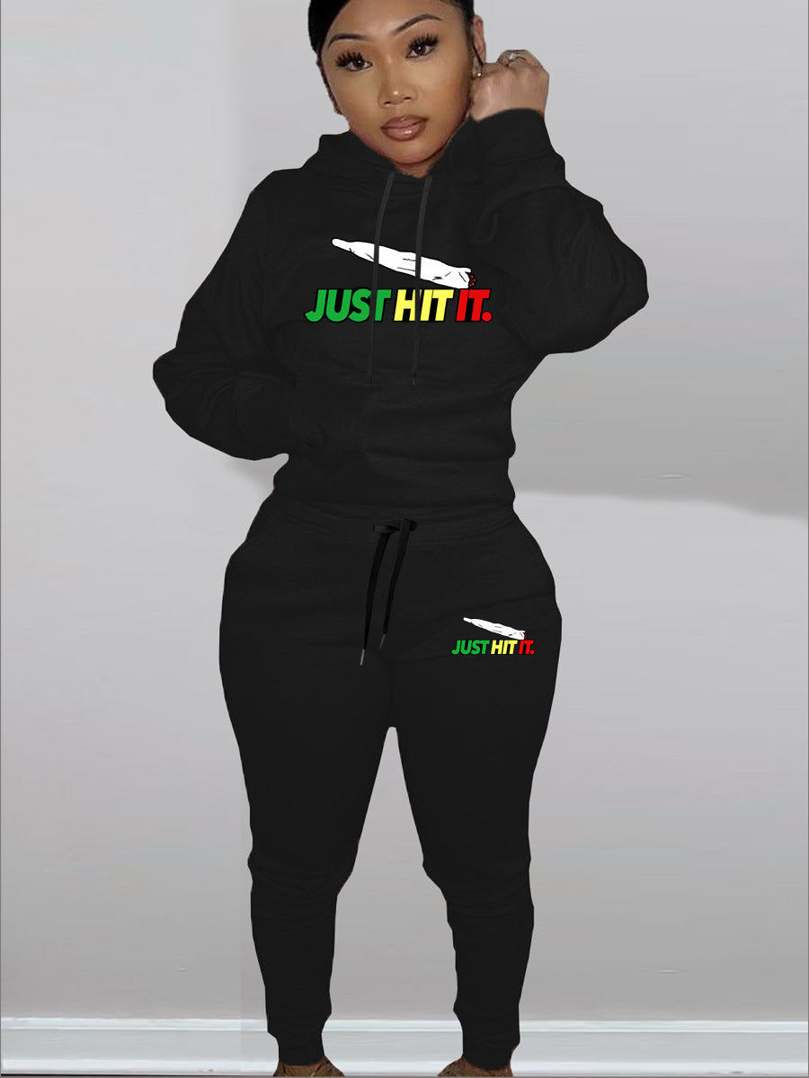 Damen Hoodie und Jogginghose Set mit auffälligem Motiv Drune
