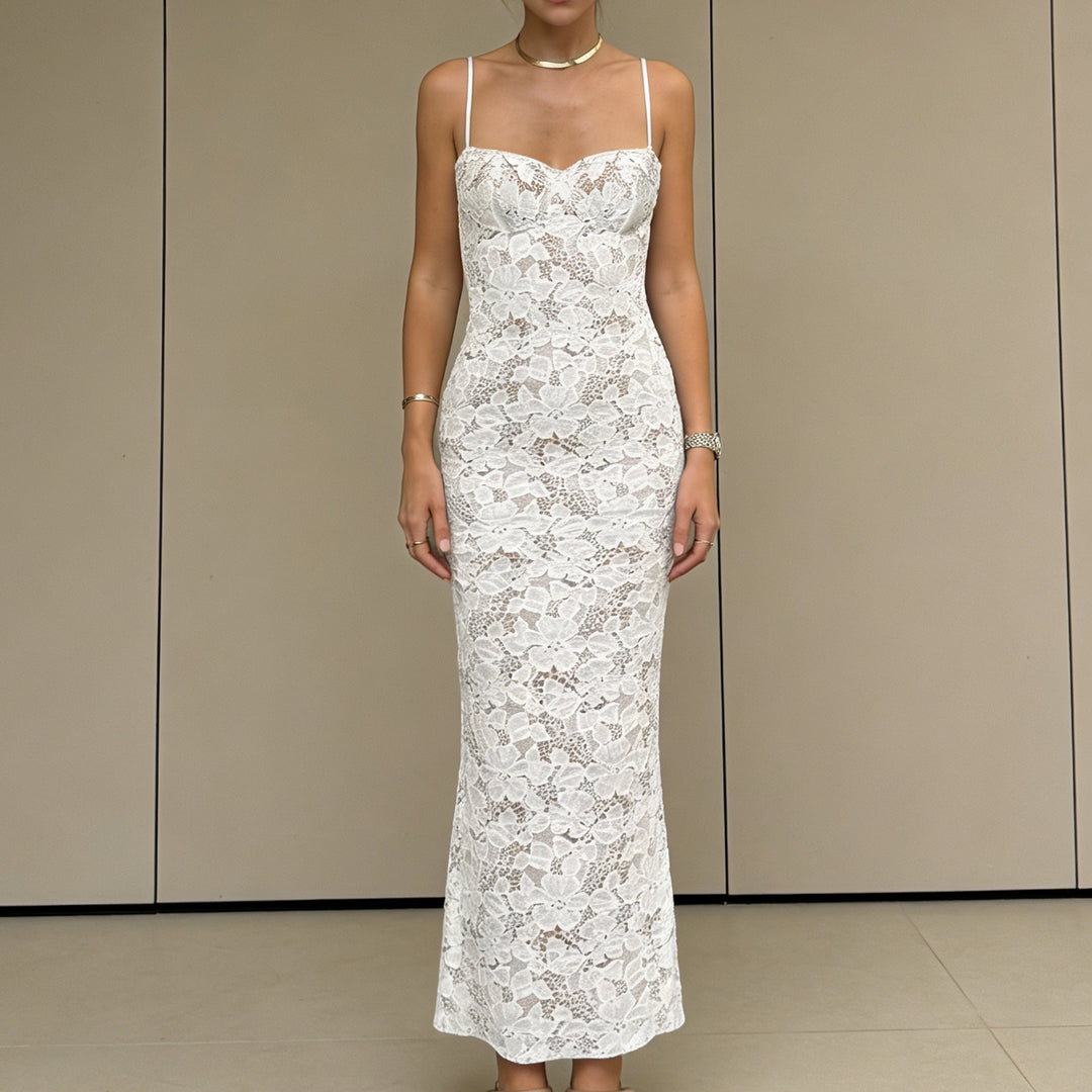 Damen Elegantes Spitzenabendkleid mit tailliertem Schnitt und raffinierten Details Drune