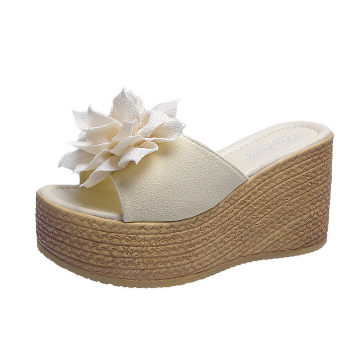 Damen Wedge-Sandalen mit floralen Applikationen und bequemem Fußbett Drune