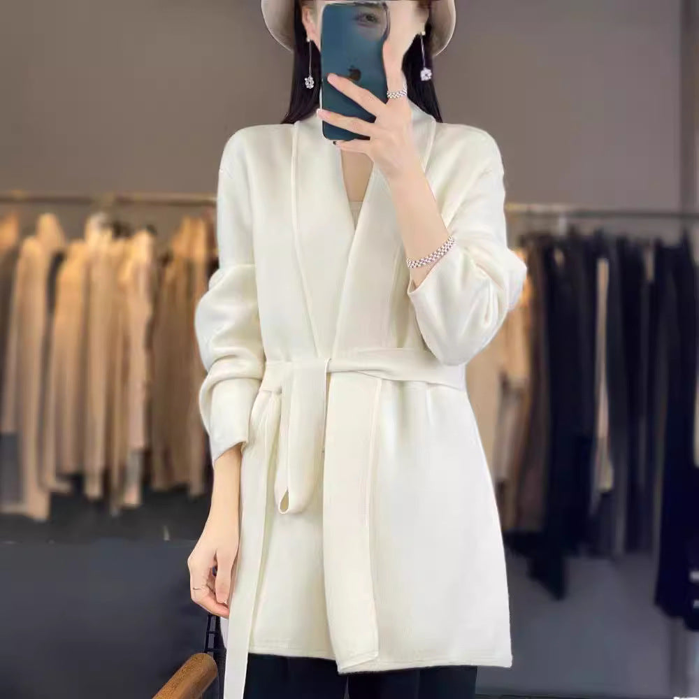 Damen stilvolle Strickjacke mit Bindegürtel und Taschen Drune