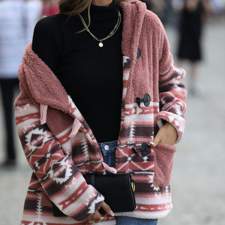 Damen Plüschjacke mit traditionellem Muster und praktischen Taschen Drune