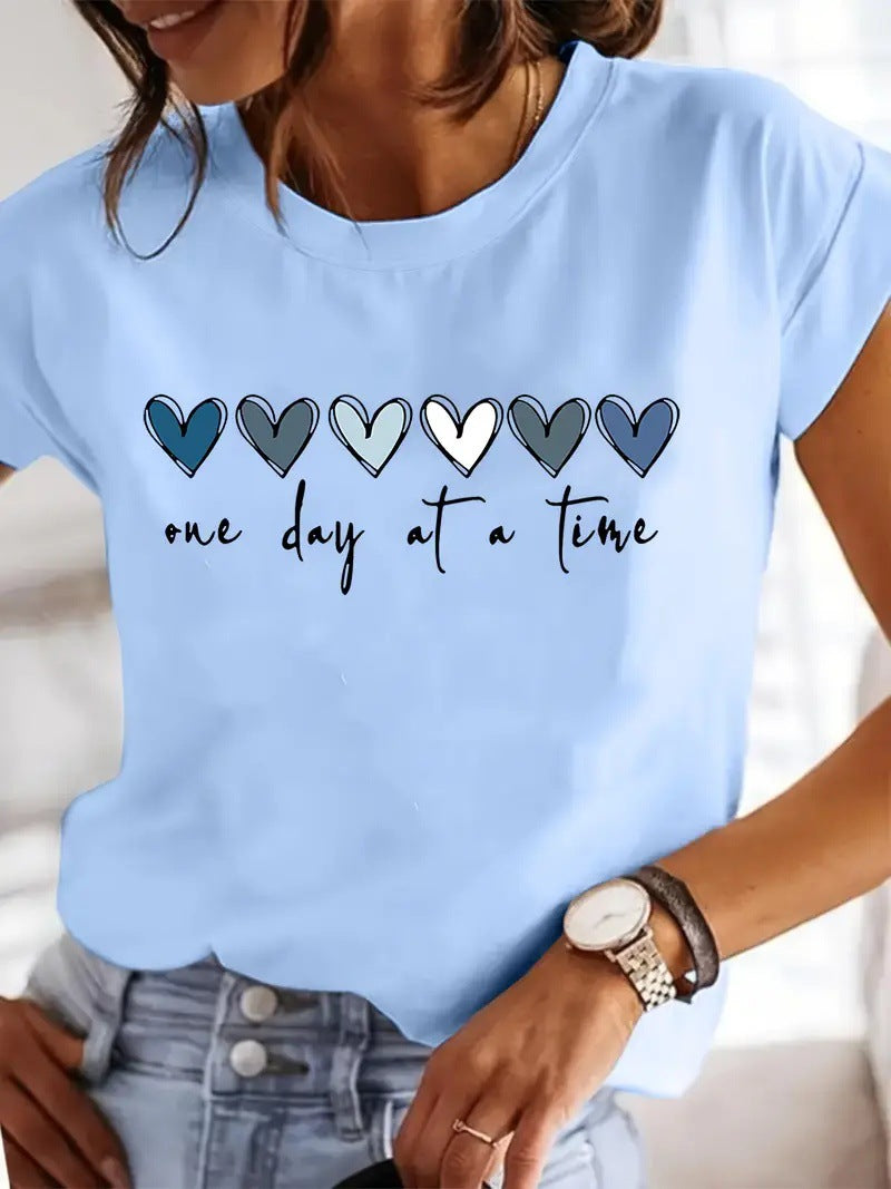 Damen Casual Grafik T-Shirt mit Herzdesign und inspirierendem Zitat Drune