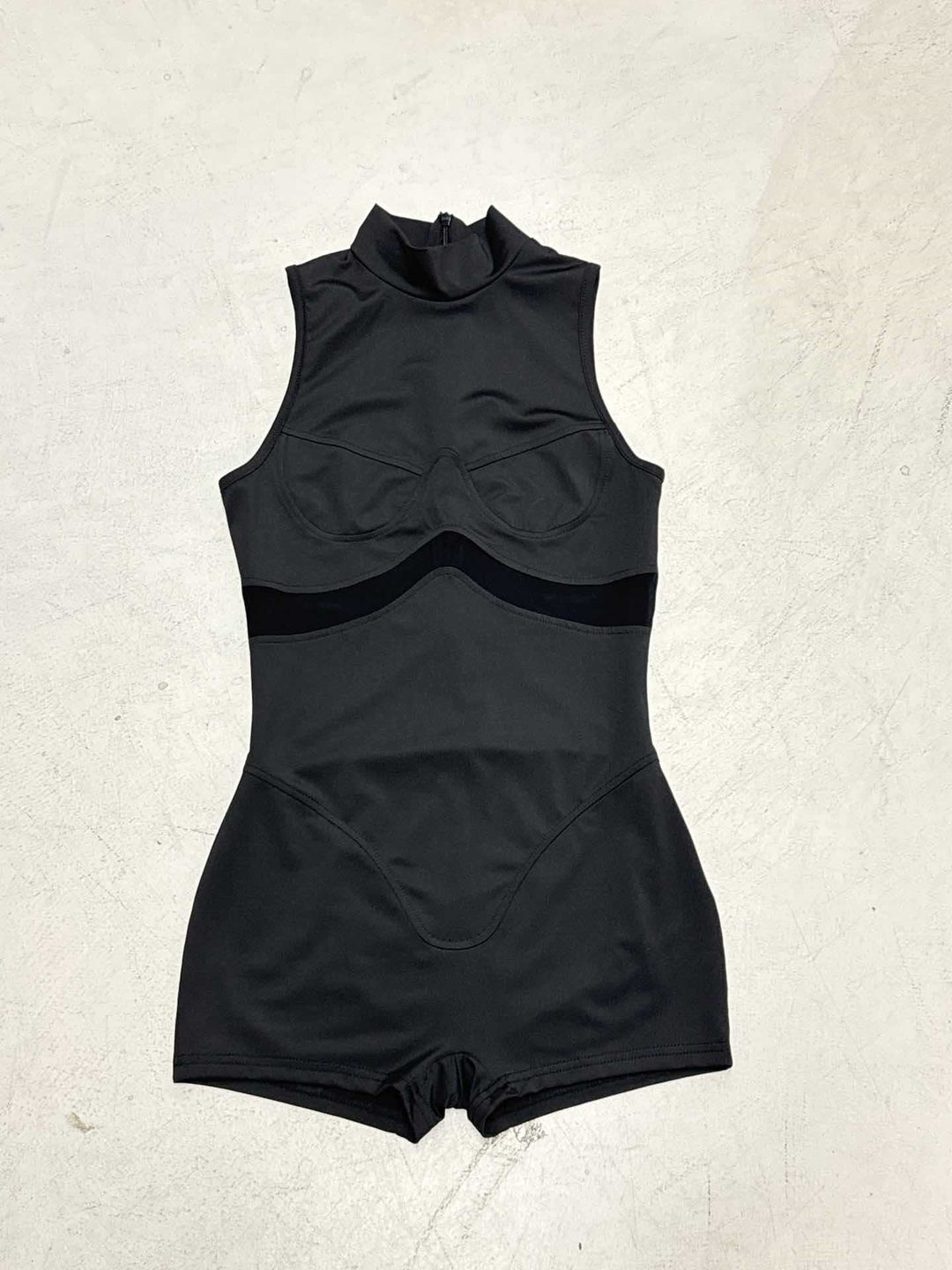 Damen Sportlicher Body mit hohem Kragen und innovativen Kompressionsdetails Drune