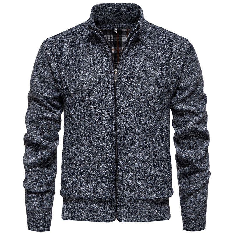 Herren nan grobgestrickter Cardigan mit Zopfmuster, Stehkragen und kariertem Innenfutter Drune