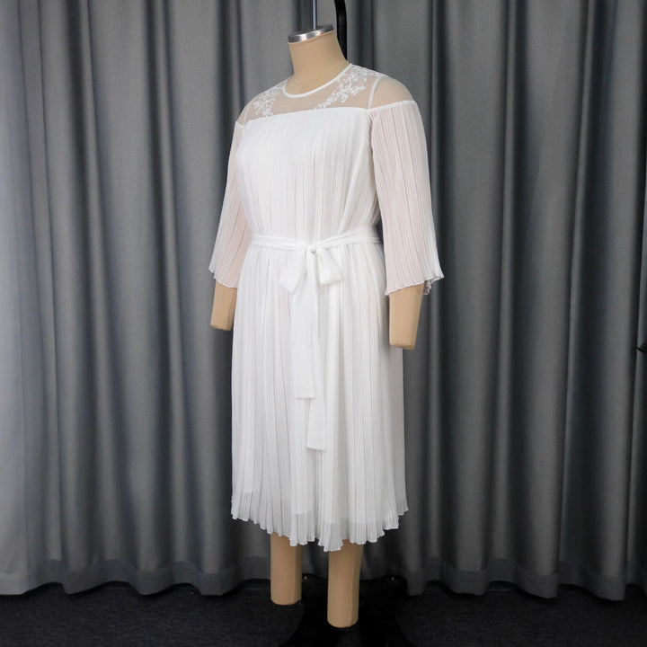 Damen festliches Faltenkleid mit Spitzenakzenten Drune