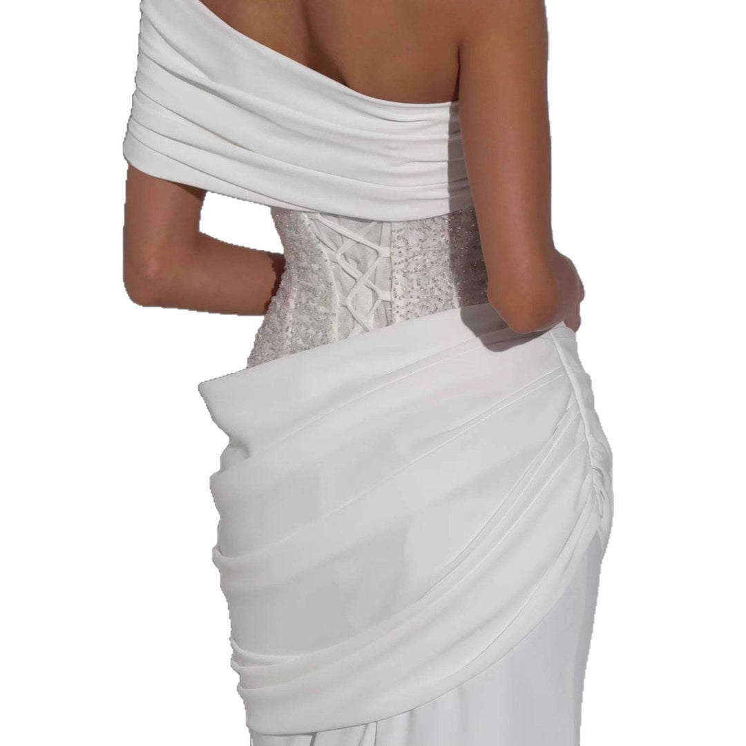 Damen Elegantes und figurbetontes Abendkleid mit asymmetrischem Ausschnitt Drune