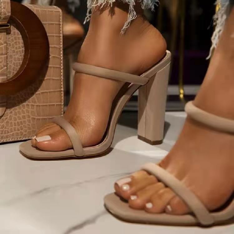 Damen nan elegante Schlüpf-Sandalette mit eckiger Zehenpartie schlanken Riemen und stabilem Blockabsatz Drune