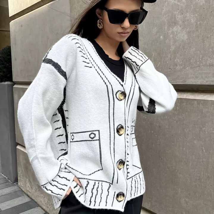 Damen Strickjacke mit künstlerischem Muster und praktischen Knopfdetails Drune