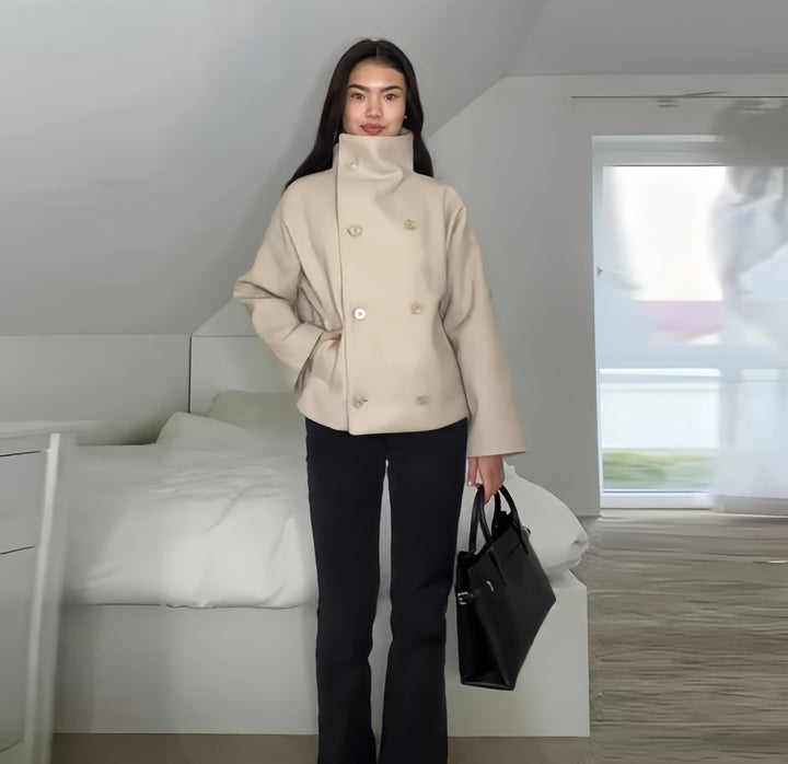 Damen Modische oversized Jacke mit hohem Kragen und dekorativen Knopfdetails Drune