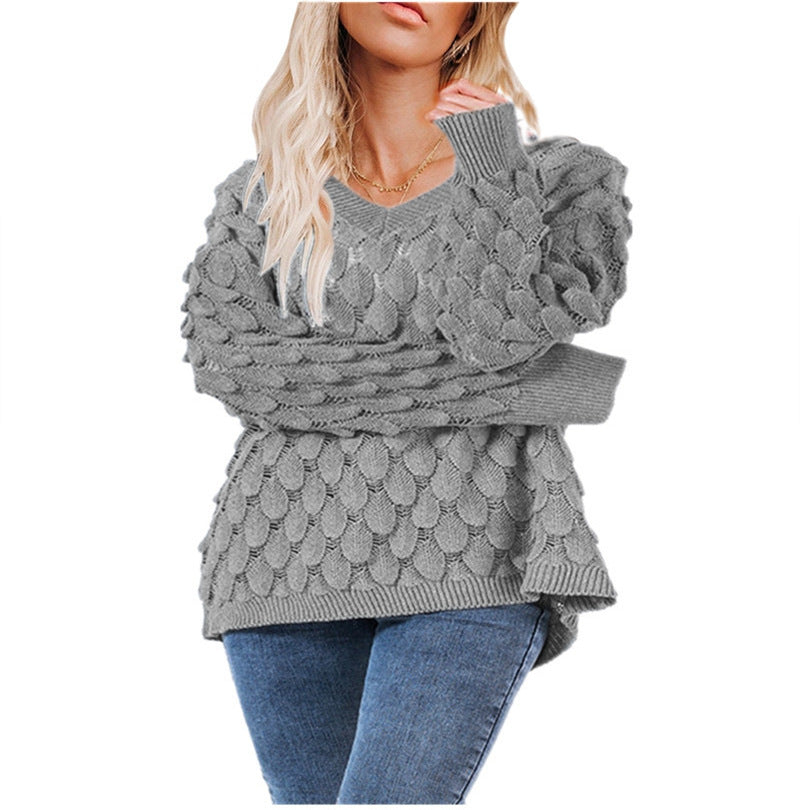 Damen Grobstrickpullover mit skulpturalem Wellenmuster und V-Ausschnitt Drune