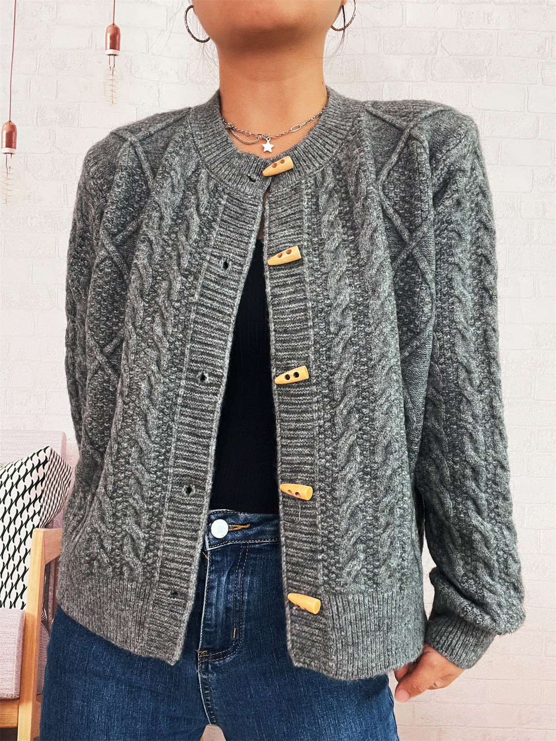 Damen Strickjacke mit dekorativen Knöpfen und strukturierter Webart Drune