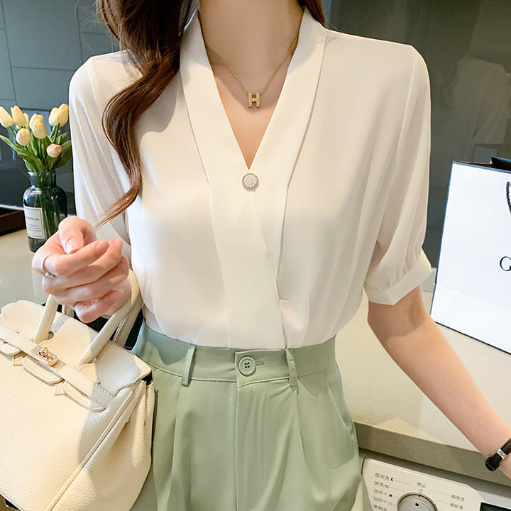 Damen Bluse mit elegantem V-Ausschnitt und dekorativer Knopfdetail Drune