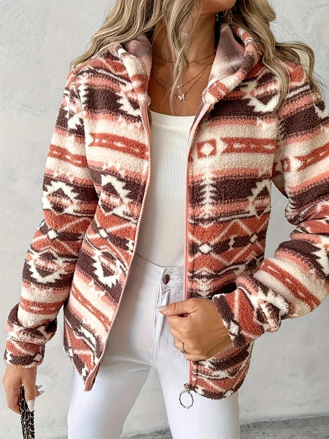 Damen Fleecejacke mit modischem Ethnomuster und praktischem Reißverschluss Drune