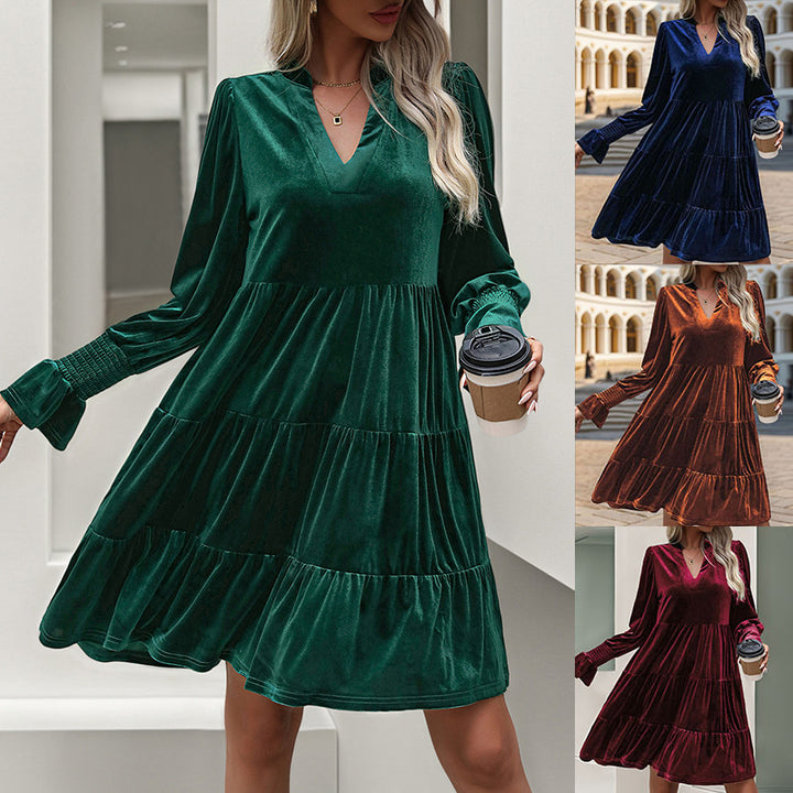 Damen tailliertes Velourskleid mit V-Ausschnitt und voluminösen Rüschendetails Drune